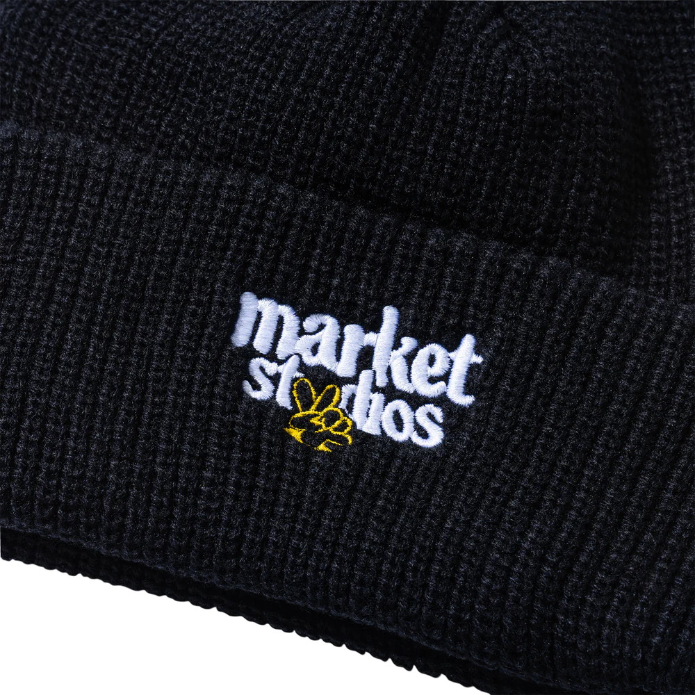 MARKET - SMILEY UPSIDE DOWN BEANIE